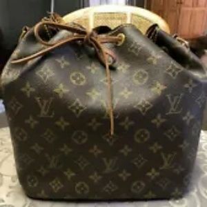 Louis Vuitton  handbag